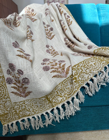 Pehchaan Throw